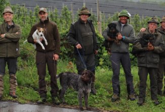 Richter, Teilnehmer und Helfer - Naturns Schweißprüfung Pfingsten 2021