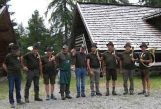 Clubfest Töbrunn 24 - Jagdhornbläser Schwarzwand Latsch
mit LG. Leiter Nordtirol Hanspeter Haas und Fliri Friedrich